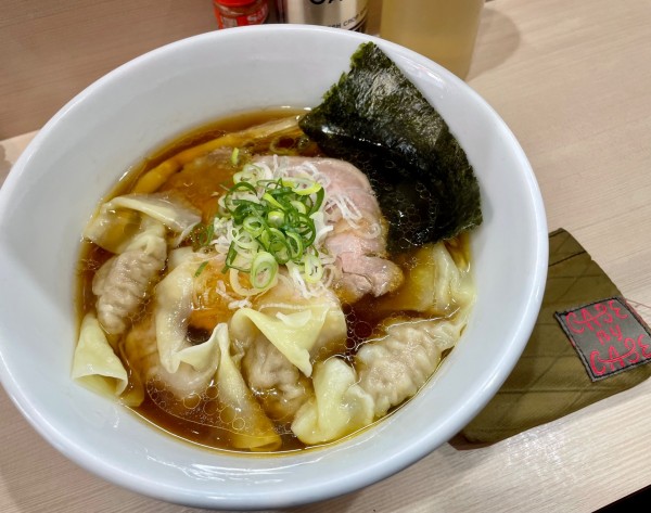 「ワンタン中華そば」@手揉み中華そば 中村の写真