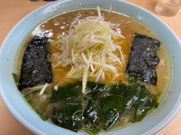 「ネギラーメン中(980)」@とんとんラーメンの写真