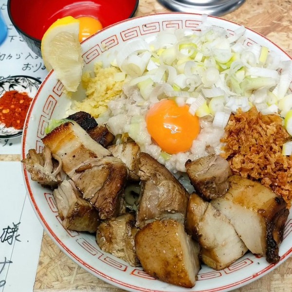 「塩汁なし､豚増し､ねぎ､生卵」@自家製麺 まさき（非乳化） 2号店の写真
