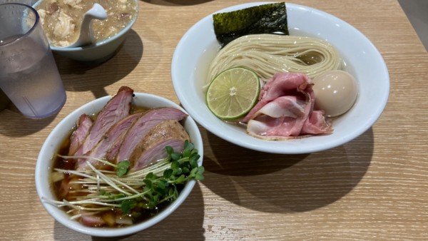 「特製昆布水つけ麺（黒）」@一番だしラーメン しんせんの写真