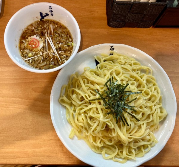「つけ麺900円(平打ち麺変更+50円)」@石神井とらの写真