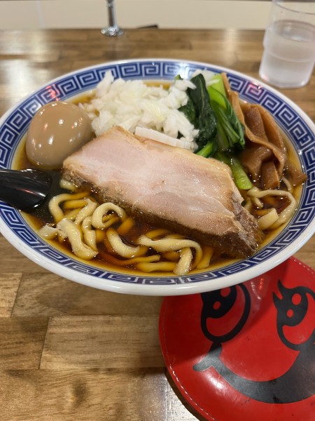 「中華そば煮干し　味玉」@拉麺アイオイの写真