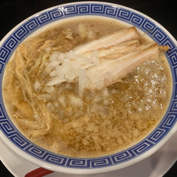 「背脂中華そば🍜🥢」@新潟発祥 なおじ 西新宿店の写真