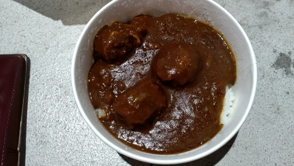 「シウマイカレー　950円」@崎陽軒 内野STAR SIDE店の写真