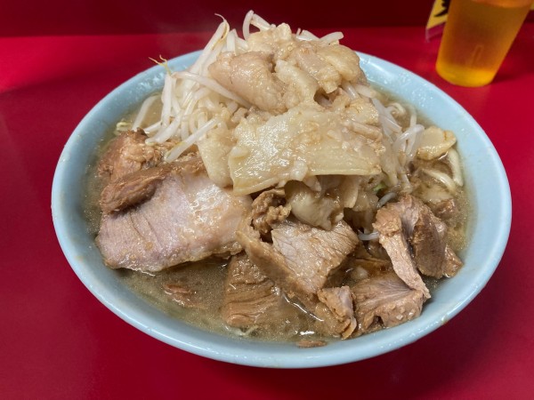 「小豚ラーメン(ヤサイアブラカラメ)¥950」@ラーメン二郎 新宿歌舞伎町店の写真