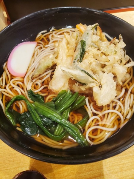 「かき揚げそば４６０円」@小諸そば 九段下駅前店の写真
