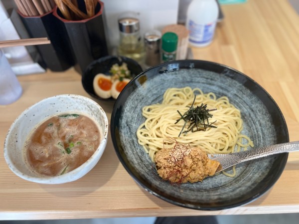 「担々つけ麺 中太麺小盛(2辛)850円＋新規無料〆煮卵」@担々めん 漁〆の写真