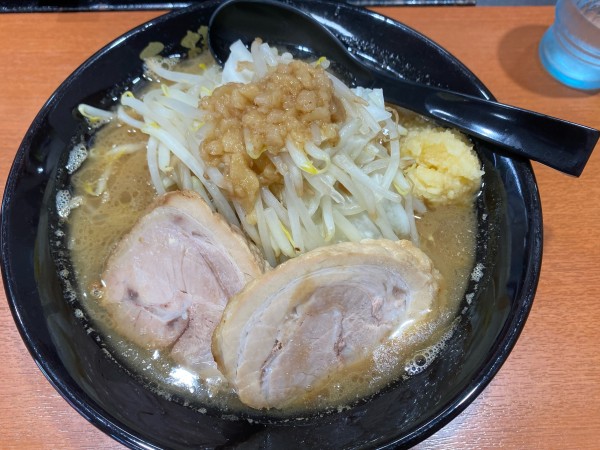 「ミニ煮豚ラーメン　780円」@えび豚骨拉麺 春樹 東十条店の写真