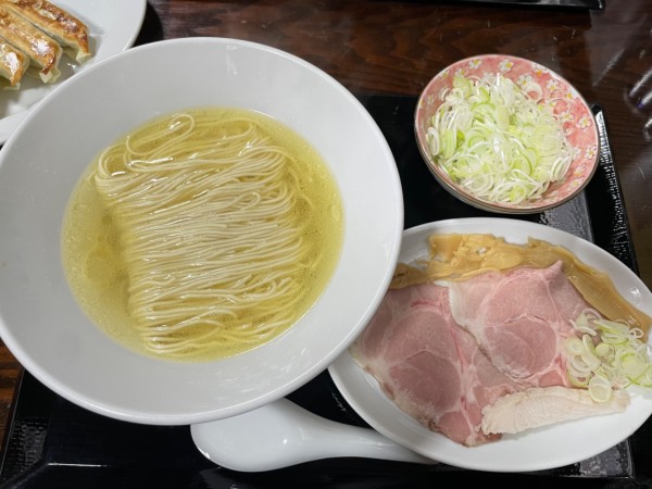 「アイモラーメン(塩)＋ネギ」@ふかや女子流 アイモの写真