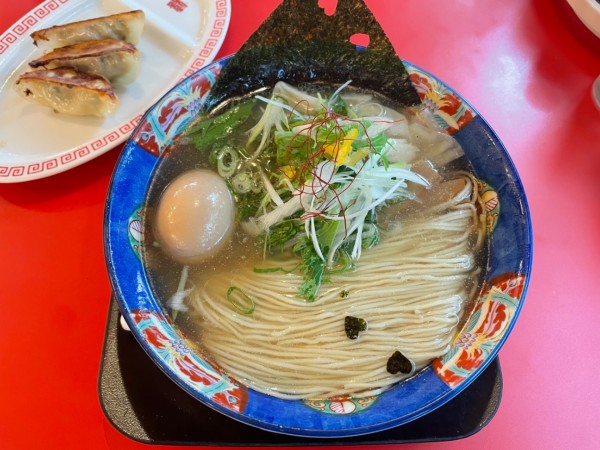 「ゆずしおそば＋味玉、雲呑」@麺や食堂 本店の写真