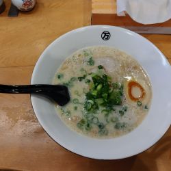 濃旨とんこつラーメン