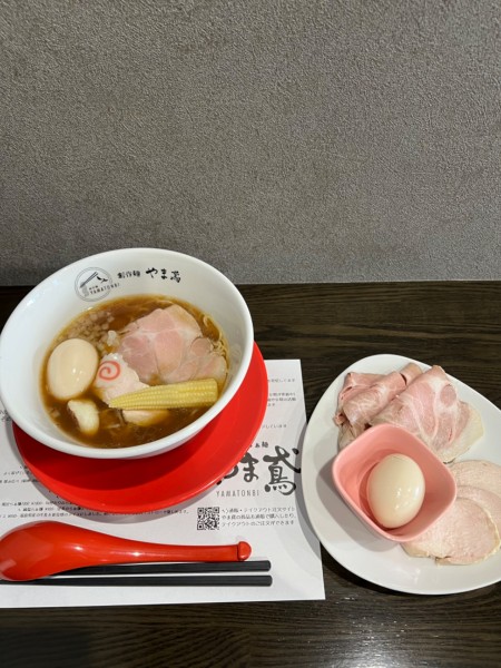 「醤油らぁ麺」@いわきと創作らぁ麺 やま鳶の写真