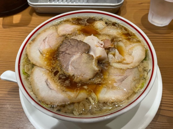 「豚バラそば」@玉 バラそば屋 川崎アゼリア店の写真