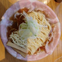 ピストル肉MAX+特盛(麺2玉)　950円