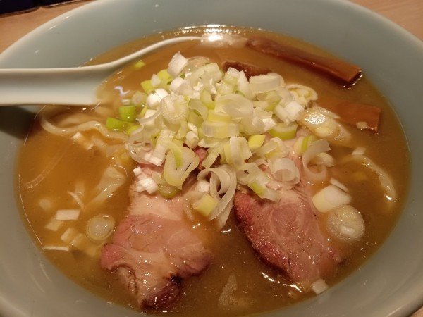 「塩ラーメン」@まるえ中華そばの写真