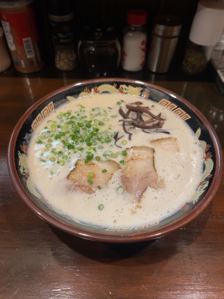 「豚骨カプチーノ（1000円）」@いぶし銀の写真