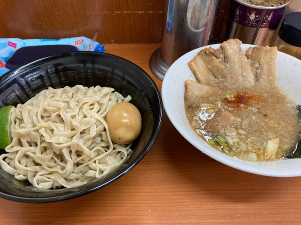 「とんこつチャーシューつけ麺+味玉」@ラーメン源骨の写真