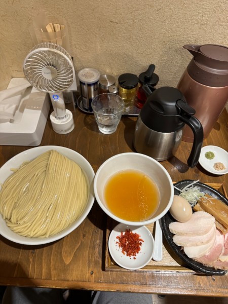 「つけ麺400g塩えび油特製トッピング」@麺屋鈴春の写真