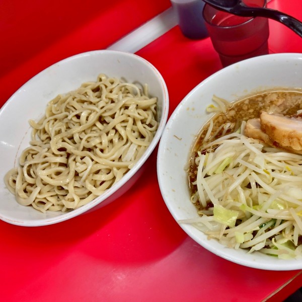 「ラーメン￥900＋つけ￥100」@ラーメン二郎 湘南藤沢店の写真