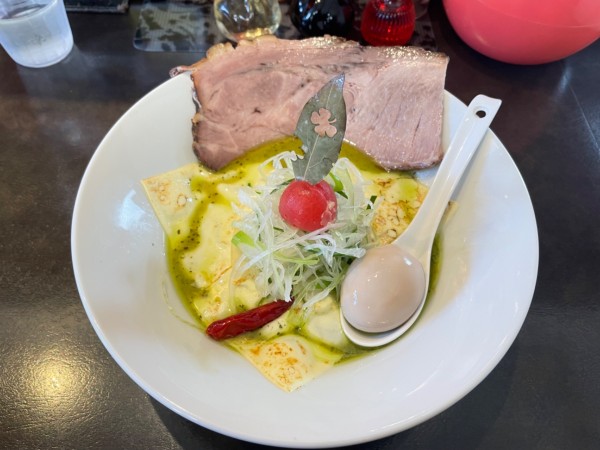 「バジルdeグリーン味噌」@麺 藏藏の写真