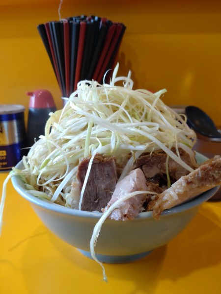 「髑髏　しょうが　ネギ」@ラーメン二郎 八王子野猿街道店2の写真