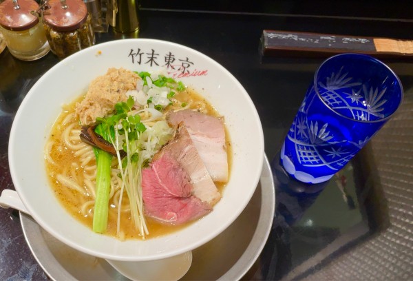 「鶏ホタテそば & トリュフとチーズの半ライス」@竹末東京プレミアムの写真