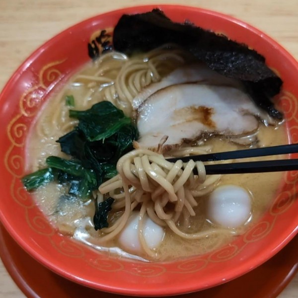 「家系六六ラーメン(980円)」@ラーメン暖暮xらーめん酒場暖暮 E・ZO FUKUOKA店の写真