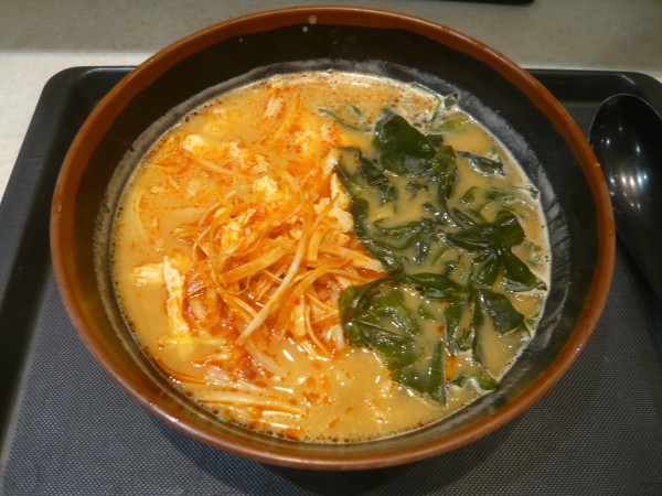 「辛ねぎ味噌ラーメン」@名代 富士そば 西武新宿店の写真