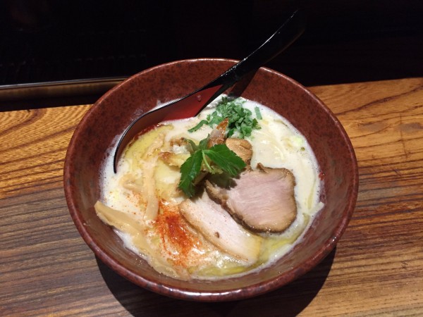 「鶏たいたん塩そば」@NAMBA 龍旗信RIZE 大阪なんば店の写真