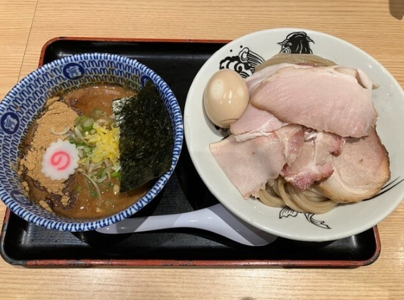 「特製濃厚つけ麺（1,250円）」@松戸富田麺業 千葉駅構内店の写真