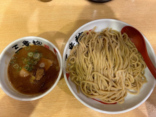 「濃厚魚介つけ麺 ¥890」@三豊麺 斬 サンプラザ店の写真