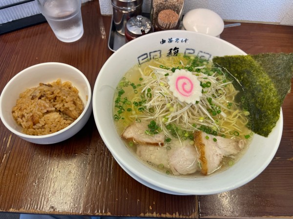 「生姜らーめん+ランチ肉めし」@中華そば 馥の写真