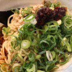 汁なし担々麺