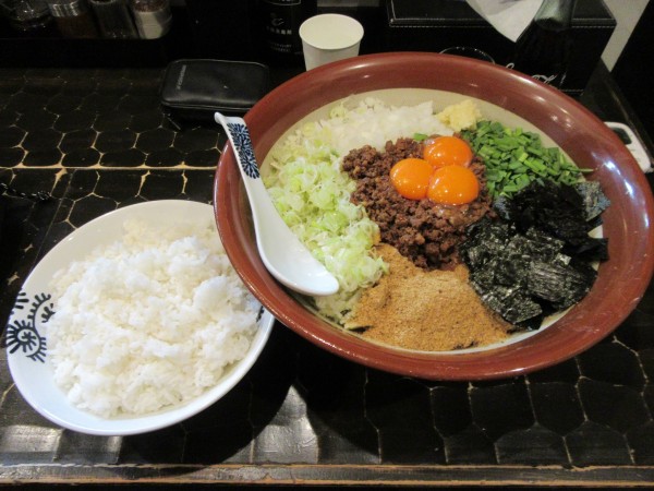 「台湾まぜそば　チャレンジメニュー（失敗時３０００円）＋コーラ」@特級鶏蕎麦 龍介 もてぎの写真