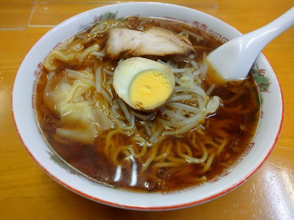 「ワンタンメン（850円）」@中華料理 喜楽の写真