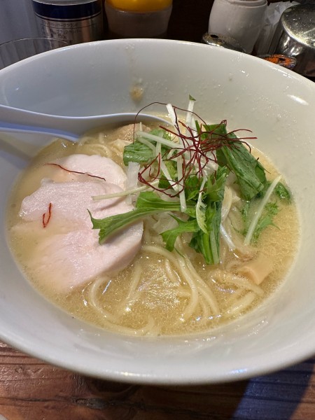 「濃厚鶏白湯そば」@鶏そば みた葉の写真