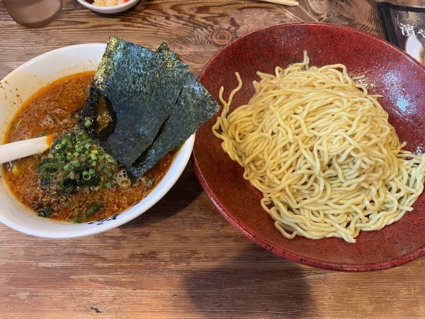 「辛味つけ麺大盛(あつもり)980円」@横濱家 鶴川店の写真