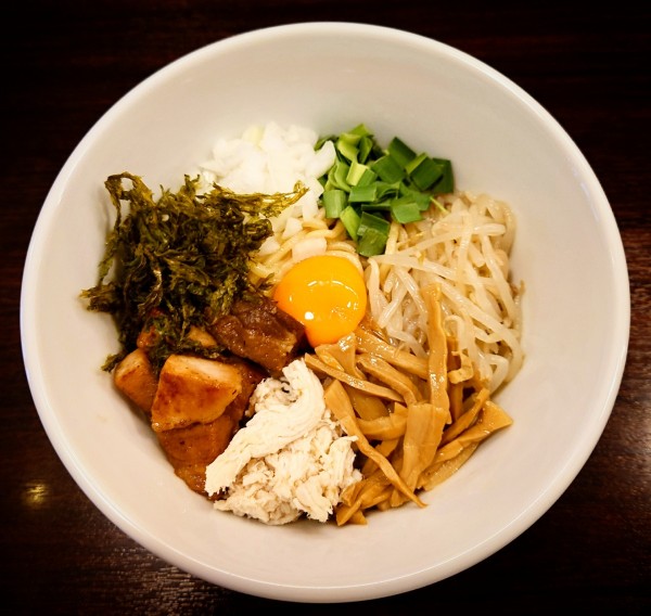 「まぜそば（温）」@麺屋 ルリカケスの写真