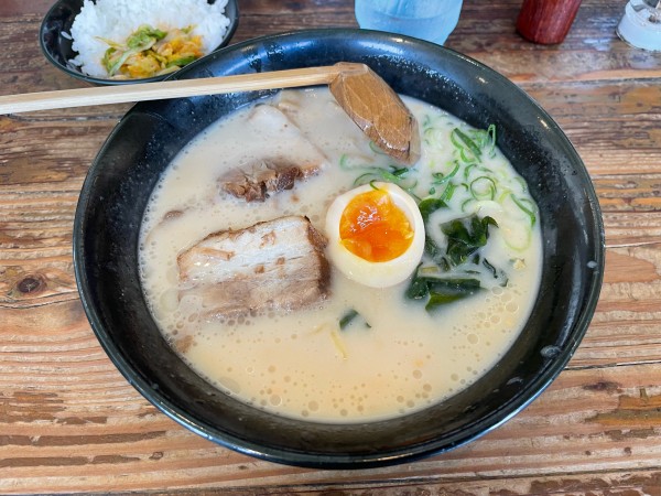 「白湯ラーメン」@らーめん本郷亭 長久手店の写真