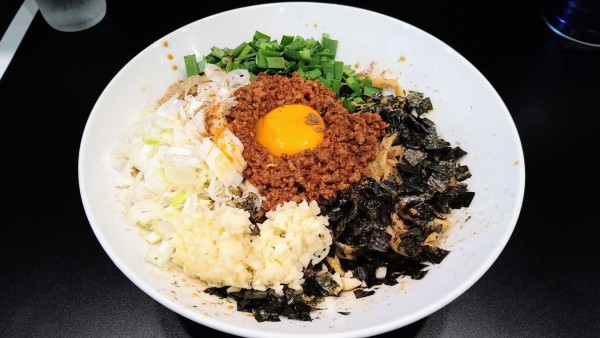 「【限定】つめたいわん 煮干(麺少なめ・ニンニク・ホアジャオ)」@豚風。の写真