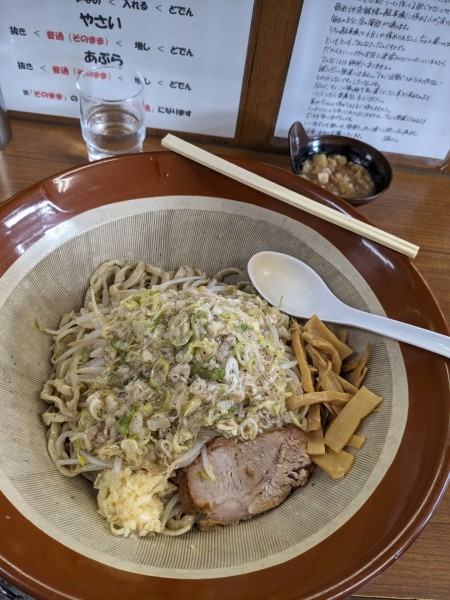 「【3連休限定】ネギ塩油そば大➕麺増し」@ラーメンの店 どでん 北浦和店の写真