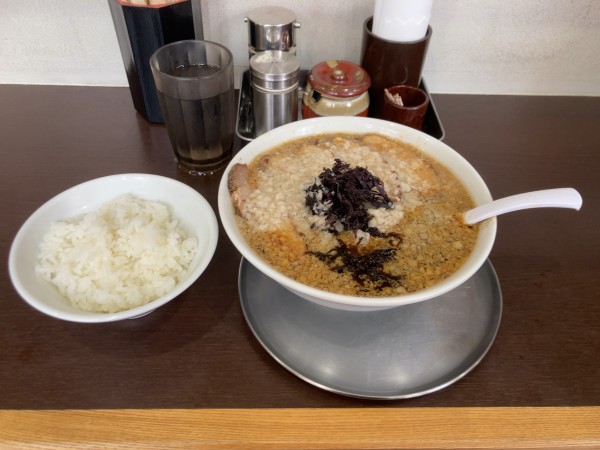 「チャーシューメン 大油 ライス」@新潟らーめん こばやしの写真