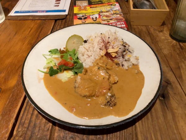 「無水ココナッツベトナムチキンココナッツカレー1000円」@三月の水の写真