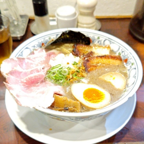 「特製らーめん」@麺や 庄のの写真