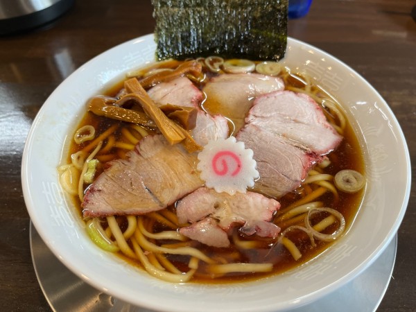 「東京醤油ラーメン」@自家製麺 うるちの写真