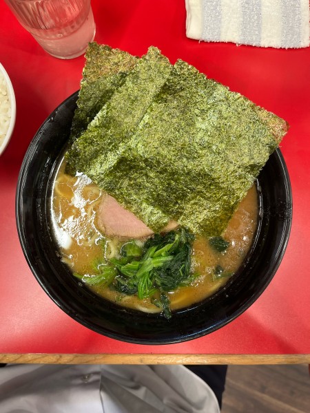 「ラーメン 並」@横浜家系ラーメン おうじ家の写真