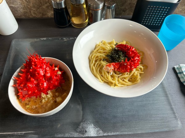 「極上花咲蟹の味噌つけ麺」@麺丼Dining 夢者の写真