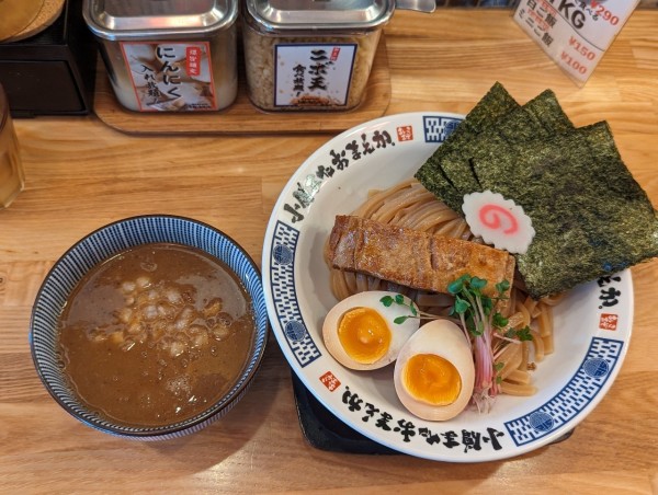 「3日間限定濃厚豚骨魚介つけ麺」@豚骨魚介ラーメン 小僧またおまえか。 土佐堀店の写真