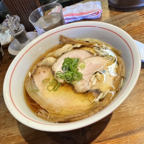 「特製バラ醤油ラーメン」@ラーメン屋 トイ・ボックスの写真