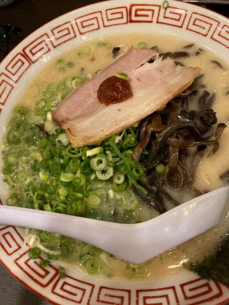 「博多ラーメン」@博多ラーメン 替玉食堂 中央店の写真